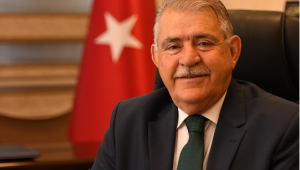 Bayram yalnızlaşan insanlara kendini fark ettirmeyi sağlar..
