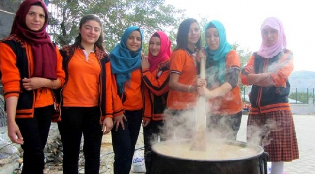 ILICA İMAM HATİP’TE İLK AŞURE ŞEHİTLER İÇİN