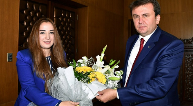 KADEM GENÇLİK KOMİSYONU’NDAN BAŞKAN ERKOÇ’A ZİYARET..