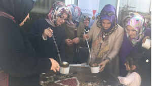 KADINLARDAN ŞEHİTLER İÇİN AŞURE..