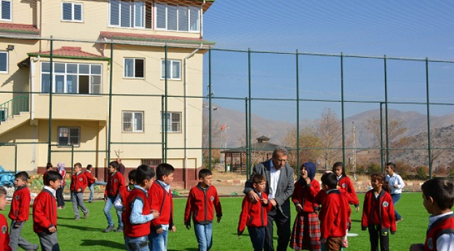 BÜYÜKŞEHİR’DEN GENÇLERE SPOR İMKANI..