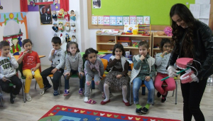 Simya Eğitim Kurumlarında Diş Floru Uygulaması ile Sağlıklı Gülücükler