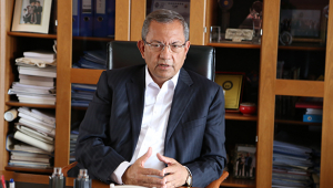 HANEFİ ÖKSÜZ’ÜN BABASI HÜSNÜ AMCA EBEDİYETE İRTİHAL ETTİ..