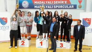 KILIÇLAR ŞAMPİYONLUK İÇİN ÇEKİLDİ...
