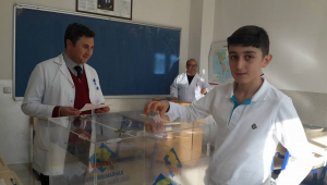 ÖZEL FİNAL TEMEL LİSESİ BAŞKANINI SEÇTİ..
