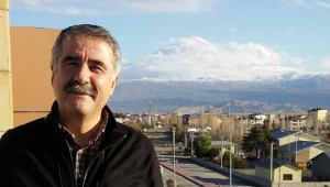 ŞAİR YAZAR HEMŞEHRİMİZ AHMET SANDAL PAZARCIK'TA ÖĞRENCİLERLE BULUŞUYOR..