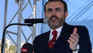 MAHİR ÜNAL REFERANDUM TAKIMINDA...