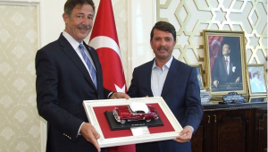 SÜRÜCÜ KURSLARI BAŞKAN OKUMUŞ’U ZİYARET ETTİ..