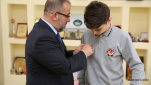 EZAN OKUMA BİRİNCİSİ KÖKER’DEN, BAŞKAN GÜVEN’E ZİYARET..