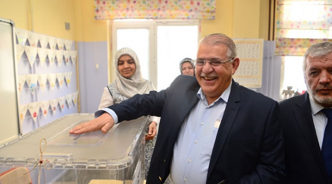 MİLLET İRADESİNİN TAM OLARAK EGEMEN OLACAĞI BİR SİSTEM GETİRMEYE GAYRET EDİYORUZ”..