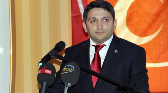 SEÇİMİN HEYECANINA SAHNE BİLE DAYANAMADI..