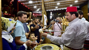 BAŞKAN KAŞIKÇILARA TAŞ ÇIKARTTI...