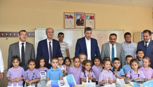 İKİBİN BEŞYÜZ ÖĞRENCİYE KIRTASİYE SETİ...