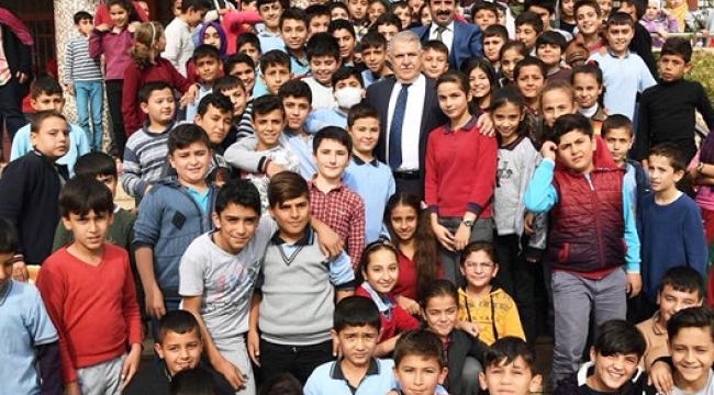Başkan Mahçiçek;“Her Çocuk İnsanlığın Geleceğini Yüreğinde Taşır”..