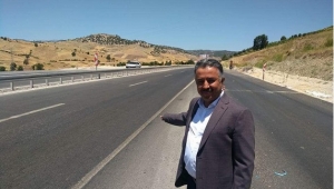 KÖY GARAJLARI KAVŞAĞINA KAZMA VURULDU..