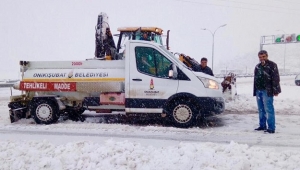 12 ŞUBAT BELEDİYESİ KAR MESAİSİNDE..