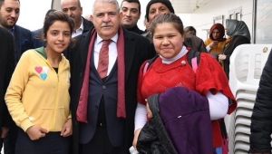 BAŞKAN MAHÇİÇEK ESNAFIN YANINDA...