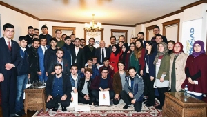 GENÇLER BAŞKAN MAHÇİÇEK'TEN TECRÜBE DİNLEDİ...