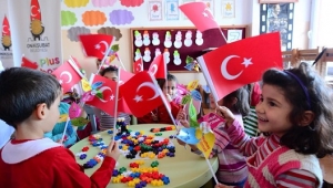 ONİKİŞUBAT'TAN ÇOCUKLARA PLUS PLUS PUZZLE ETKİNLİĞİ...