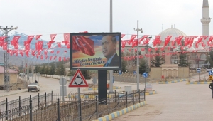 EKİNÖZÜ’NDE YER BEYAZ GÖK KIRMIZI..