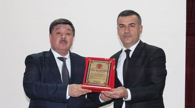 BAŞKAN ÇELEĞEN 'KARİYER GÜNLERİ'NDE İMAM HATİPLİLERLE BULUŞTU...