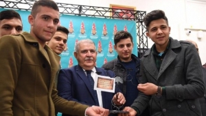 BAŞKAN, ÖĞRENCİLER TARAFINDAN İLGİYLE DİNLENDİ