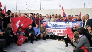 BÜYÜKKIZILCIKLILAR'DA ARFİN SINIRINA ÇIKARMA YAPTI