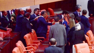 DİLİPAK, HDP’LİLERE HADDİNİ BİLDİRDİ