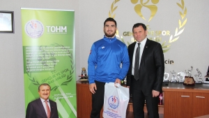 GÜREŞ’TE TÜRKİYE ŞAMPİYONUMUZ OLDU