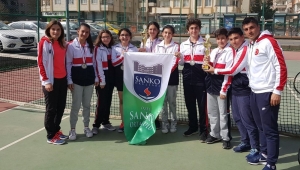 SANKO OKULLARI YILDIZ KIZ VE YILDIZ ERKEK TENİS TAKIMLARI İL İKİNCİSİ