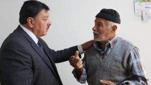 YAŞLILARIMIZ; YOL GÖSTERİCİ BİRER IŞIKTIR..