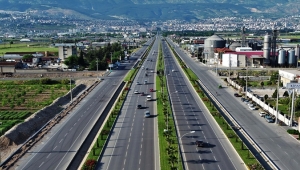 ADANA ÇEVRE YOLUNA BAKIM YAPILDI