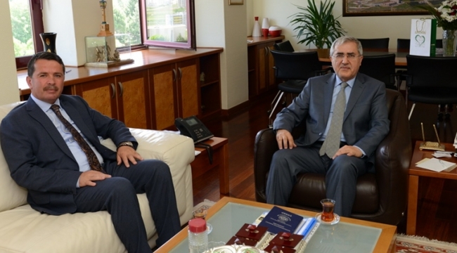 BAŞKAN OKUMUŞ’TAN, REKTÖR CAN’A HAYIRLI OLSUN ZİYARETİ