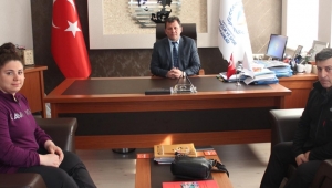 HALTER TÜRKİYE ŞAMPİYONU MELİKE GÜNAL'DAN ZİYARET