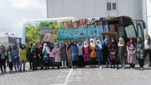 GEZİCİ HALK KÜTÜPHANESİ GEÇİCİ BARINMA MERKEZİ’NDE