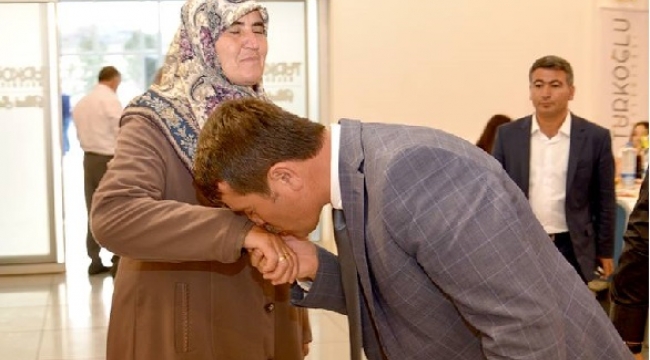 ŞEHİT AİLELERİ HER ZAMAN BAŞIMIZIN TACIDIR...