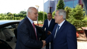 SAĞLAM'DAN REKTÖR CAN'A ZİYARET