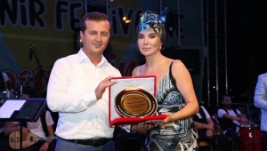 EBRU YAŞAR PEYNİR DEDİ..