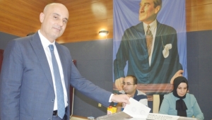 BARO'DA ÇEKİŞMELİ SEÇİMDEN GÜL ÇIKTI..