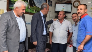 BAŞKAN OKAY, ESNAFLA BİR ARAYA GELDİ..