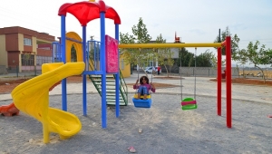 ÇOCUKLARA GÜVENLİ PARKLAR İNŞA EDİYORUZ..