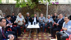 GÖKSUN'DA AŞURE DAĞITILDI