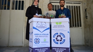 KAPI KAPI DOLAŞIP SIFIR ATIK PROJESİNİ ANLATTILAR..