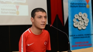 MİLLİ YÜZÜCÜMÜZ SÜTÇÜ İMAM'LILARLA BULUŞTU....