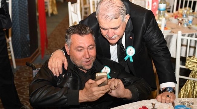 BAŞKAN MAHÇİÇEK ENGELLİ VE AİLELERİ İLE BİR ARAYA GELDİ...