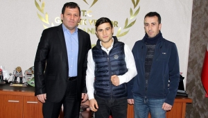 BOKSÖRÜMÜZ HALİL BUCAK’TAN BRONZ MADALYA..
