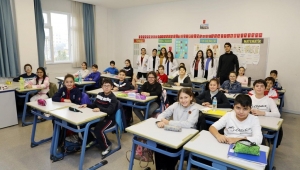“HEMŞİRELER HER YERDE YAŞAMINIZI DUYMAYA DEVAM EDİYOR”