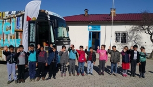 GEZİCİ HALK KÜTÜPHANESİ 13 BİN ÖĞRENCİYE ULAŞTI..