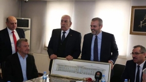 ÜNAL, İŞ ADAMLARI İLE KAHRAMANMARAŞ TİCARETİNİ KONUŞTU..