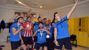 1920 MARAŞ SPOR VOLEYBOL 1. LİGDE..